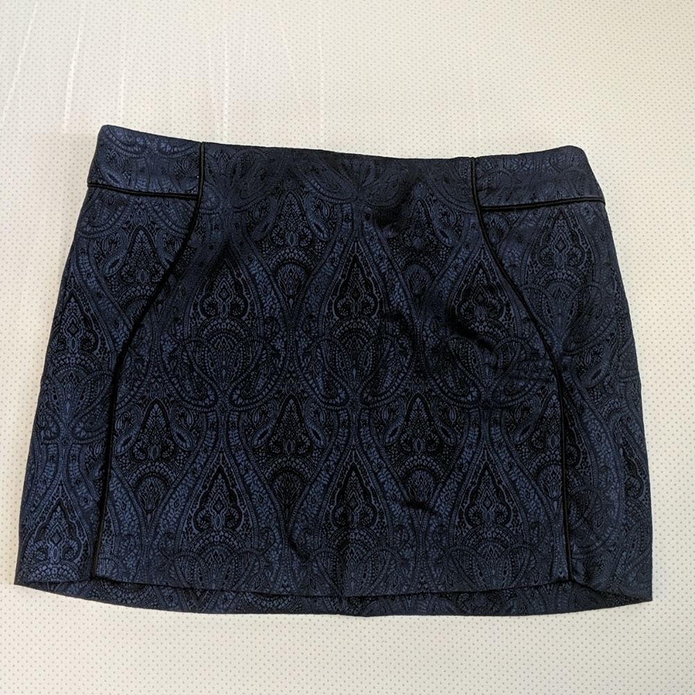 Bebe mini skirt blue pattern small